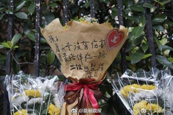 挑战欧冠冠军！迈阿密国际晒海报预热对阵巴黎：让我们创造历史